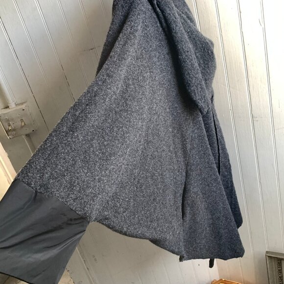 Luukaa Gray Wool Draped Dolman Sleeve Swing Style Jacket Coat US 10 Snap Close - Picture 14 of 16
